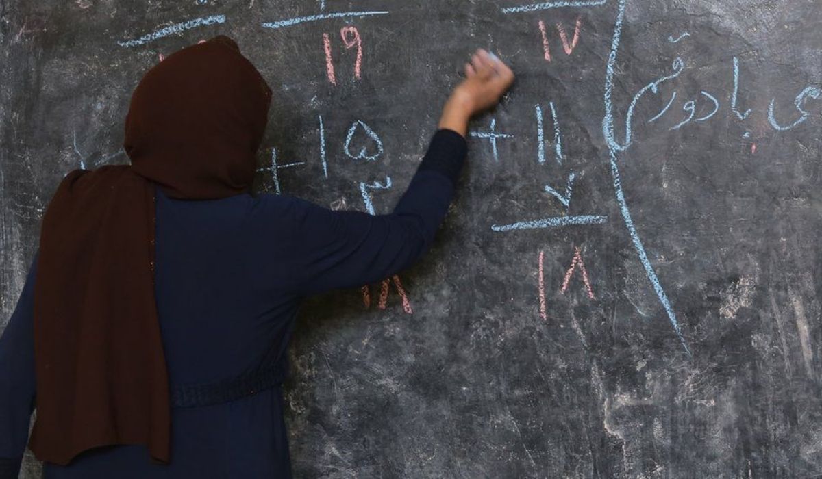 A teacher at work in an Afghan classroom